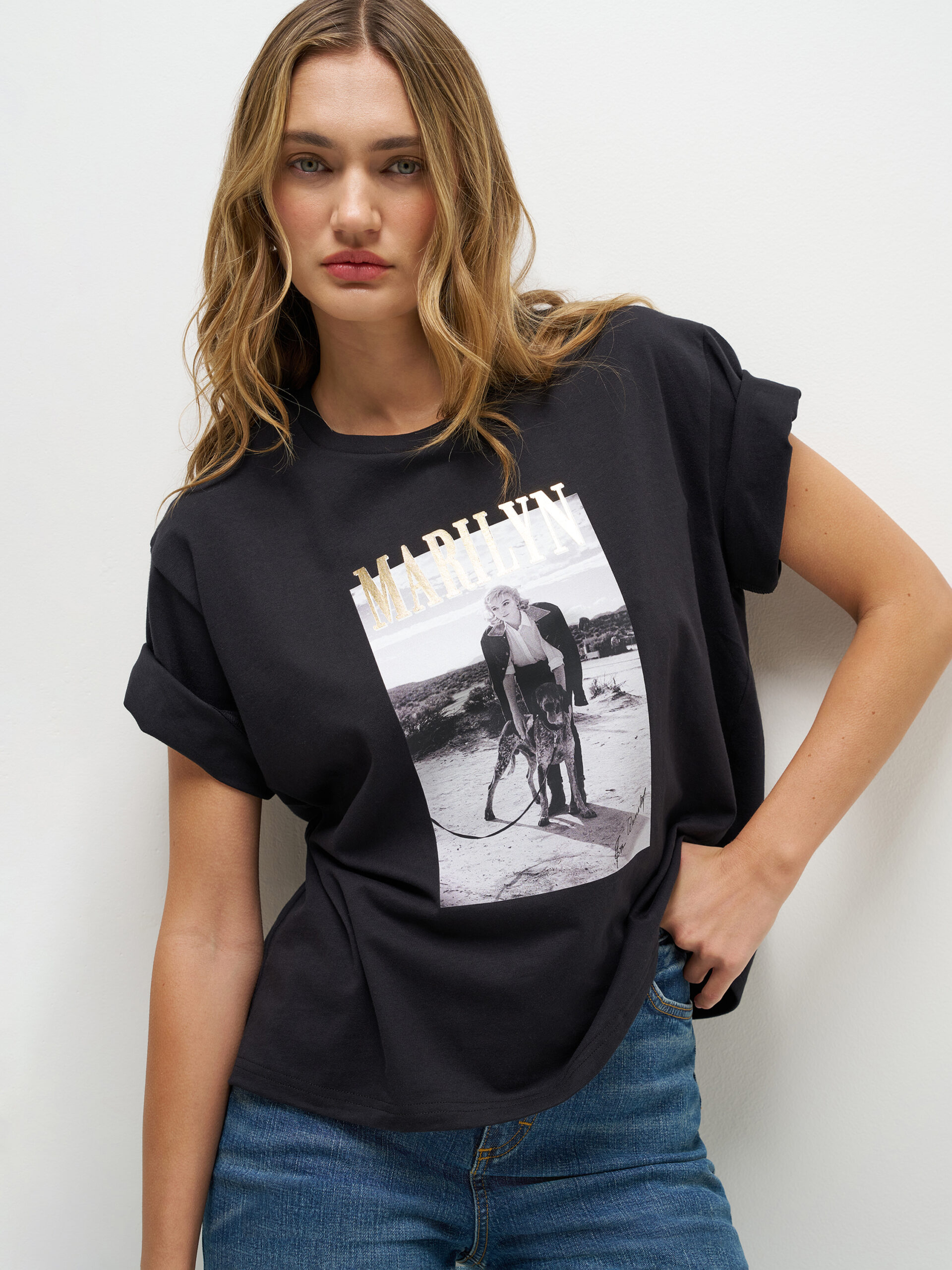 GIRLFRIEND TEE BLACK BEAUTY
