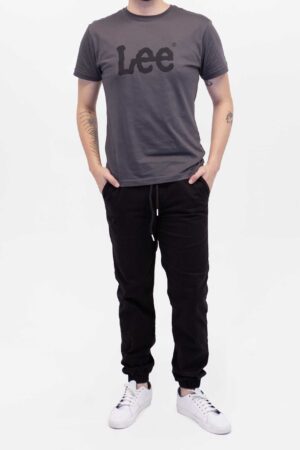 Vista Frontal Jean Hombre Regular Straight Jogger Negro SS4 de marca Lee