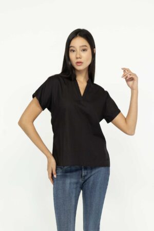 Vista Frontal Blusa Mujer regular Mao Negro SS3 de Marca Lee