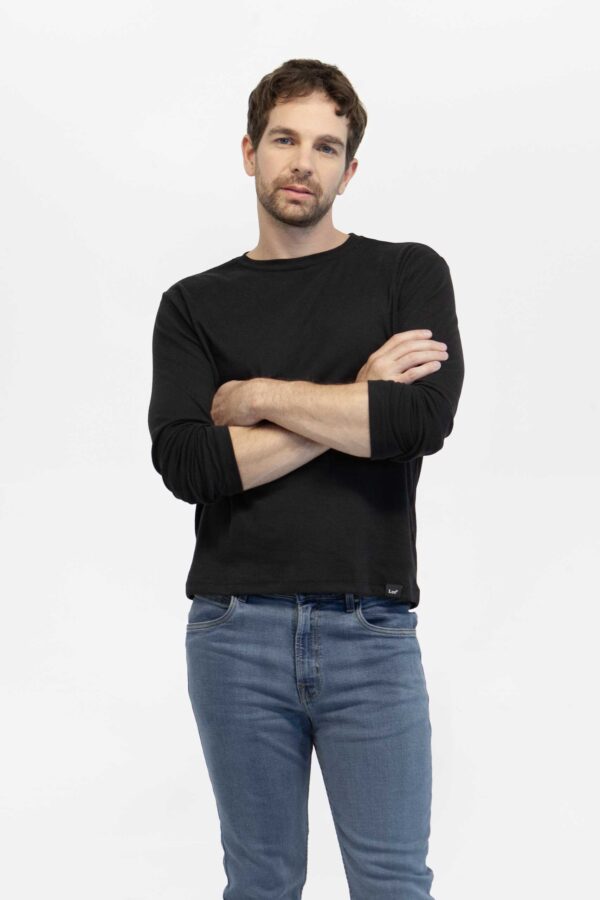 Buzo hombre regular crew neck negro fw5