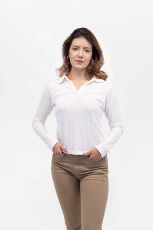 Vista Frontal Jean Mujer Regular Seasonal Polo Beige SS4 de Marca Lee