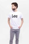 Vista Frontal Camiseta Hombre Regular Woobly Logo Tee Blanco SS4 de marca Lee