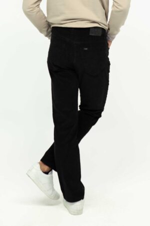 Vista posterior Jean Hombre Regular Straight Daren 3 Negro SS3 de marca lee