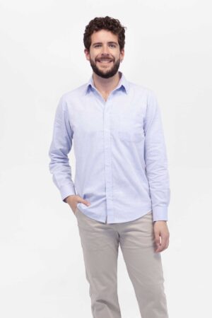 Vista Frontal Camisa Hombre Relax Joston Celeste SS4 de Marca Lee