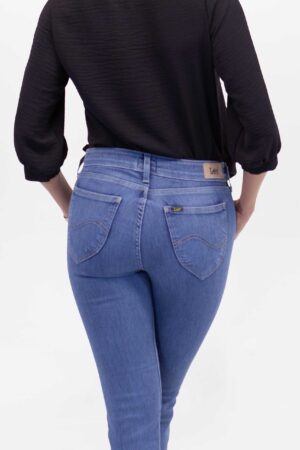 Vista Posterior Jean Mujer Slim Elly Stone 1 SS4 de Marca Lee