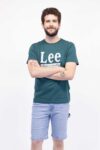 Vista Frontal Camiseta Hombre Regular Basic Graphic Verde SS4 de marca Lee Vista Frontal Camiseta Hombre Regular Basic Graphic Verde SS4 de ma
