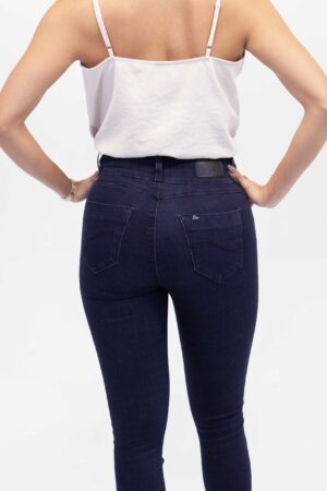 Vista Posterior Jean Mujer Skinny High Waist Push Up Jazwer SS4 de marca Lee