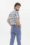 Vista Posterior Camisa Hombre Slim Dovach Turquesa Fw4 de marca Lee