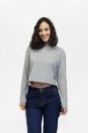 chompa mujer relax clean cropped negro fw5