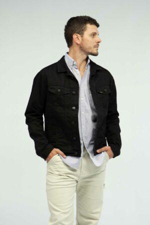 Vista Frontal Chaqueta slim rider color negro marca Lee