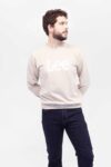Vista Frontal Buzo Hombre Regular Basic Crew Logo Caqui SS4 de marca lee