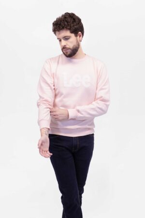 Vista Posterior Buzo Hombre Regular Basic Crew Logo Rosa SS4 de marca Lee