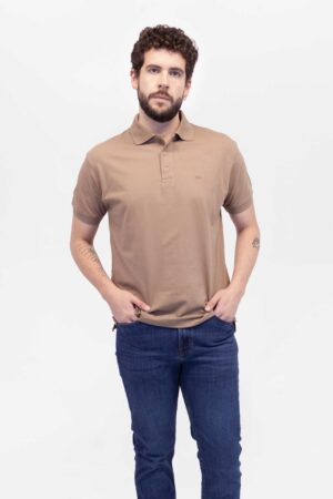Vista Frontal Camiseta Hombre Relax Pique Polo Café SS4 de Marca Lee Vista Frontal Camiseta Hombre Relax Pique Polo Café SS4 de Ma