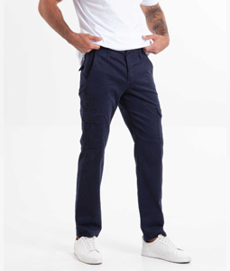 Vista frontal Pantalón chino Hombre Azul marca Lee