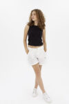 Vista Frontal Short Mujer Regular Cargo Saf Crudo Fw4