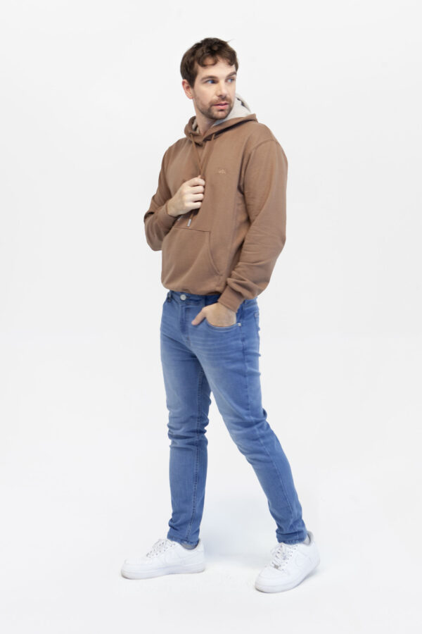 Chompa hombre regular plain café  fw5