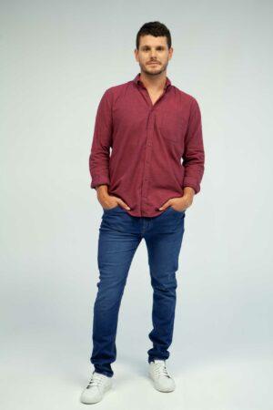 Vista frontal Jean slim tapered color stone 1 marca Lee