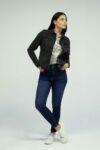 Vista Frontal Blusa color Azul de marca Lee