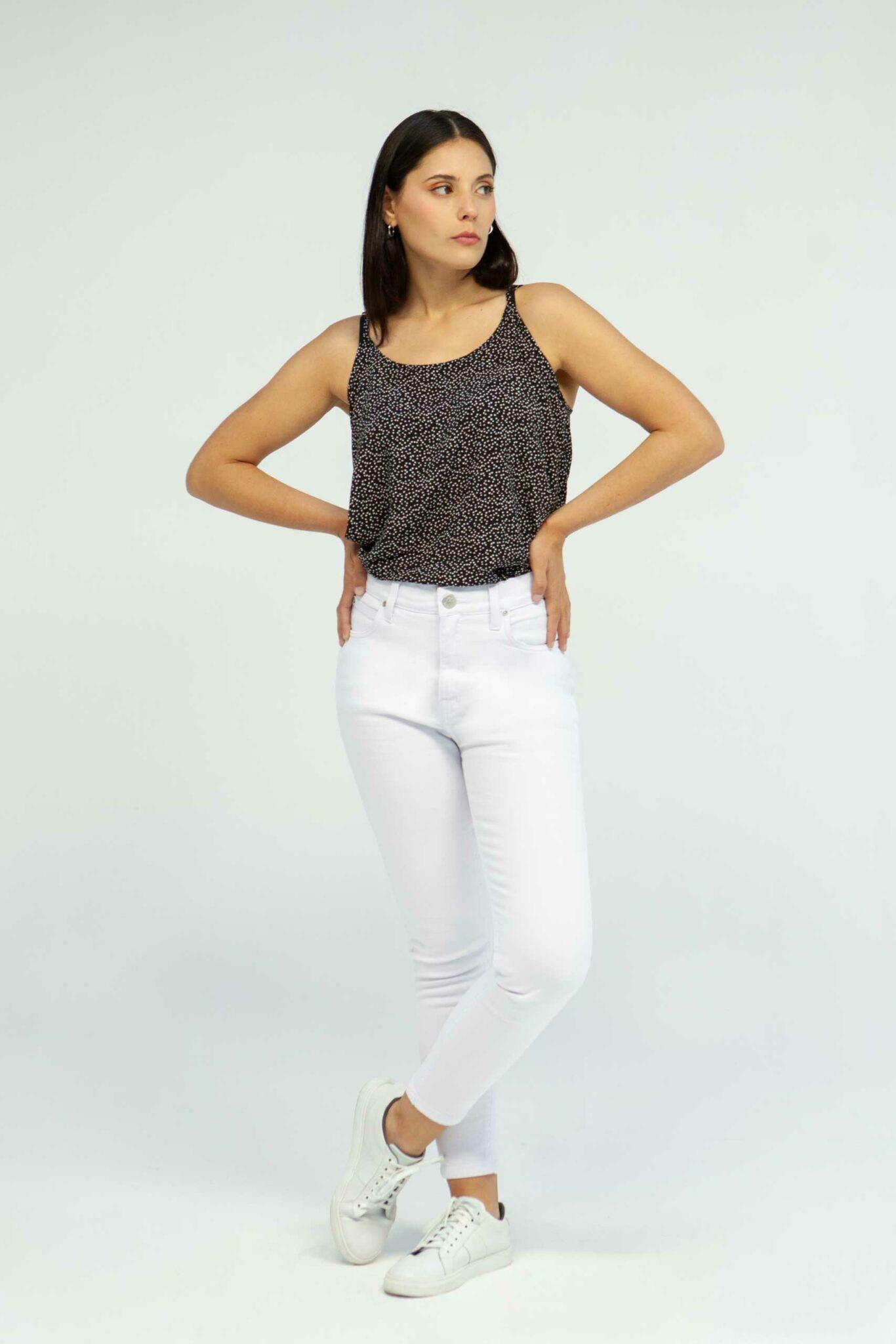 Vista Frontal Blusa color Azul de marca Lee